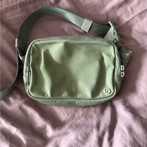 lululemon athletica belt bag